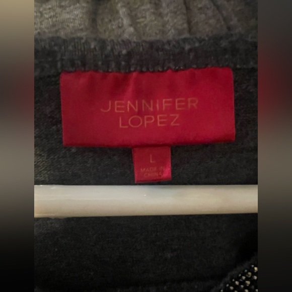 Jennifer Lopez Grey Light Casual Sweater Shirt - Picture 3 of 3